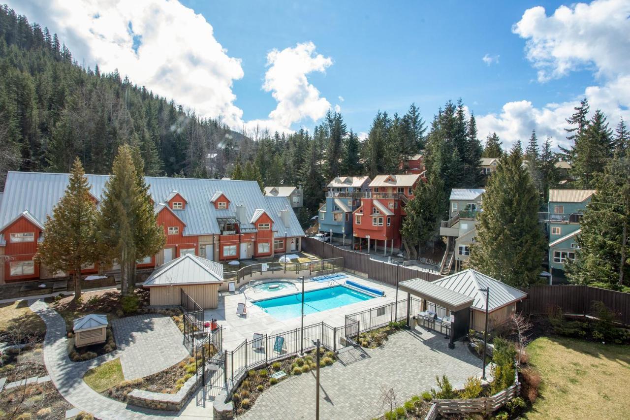 Lake Placid Lodge By Whiski Jack วิสต์เลอร์ ภายนอก รูปภาพ